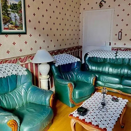 Maison Jardin Clos Avec Bbq, 2 Appts Equipes, Proche Cures Et Commerces - Fr-1-703-175 Holiday home *